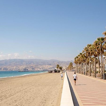 Nueva Almeria Beach & Chill Екстер'єр фото